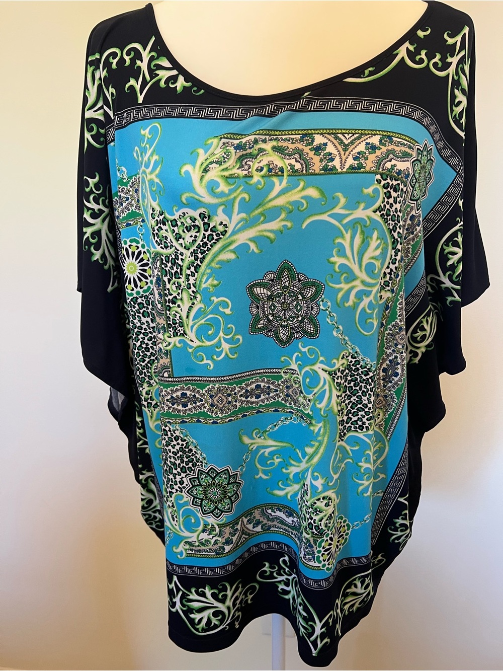 Chico's Turquoise & Black Printed Flutter-Sleeve Tunic Top